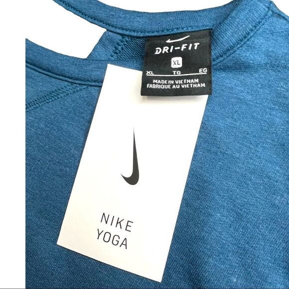 NIKE Yoga Wrap in Blue - Picture 3 of 10